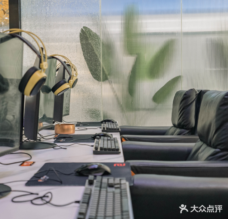 秋天里网咖(黄泥塝御景天成店)