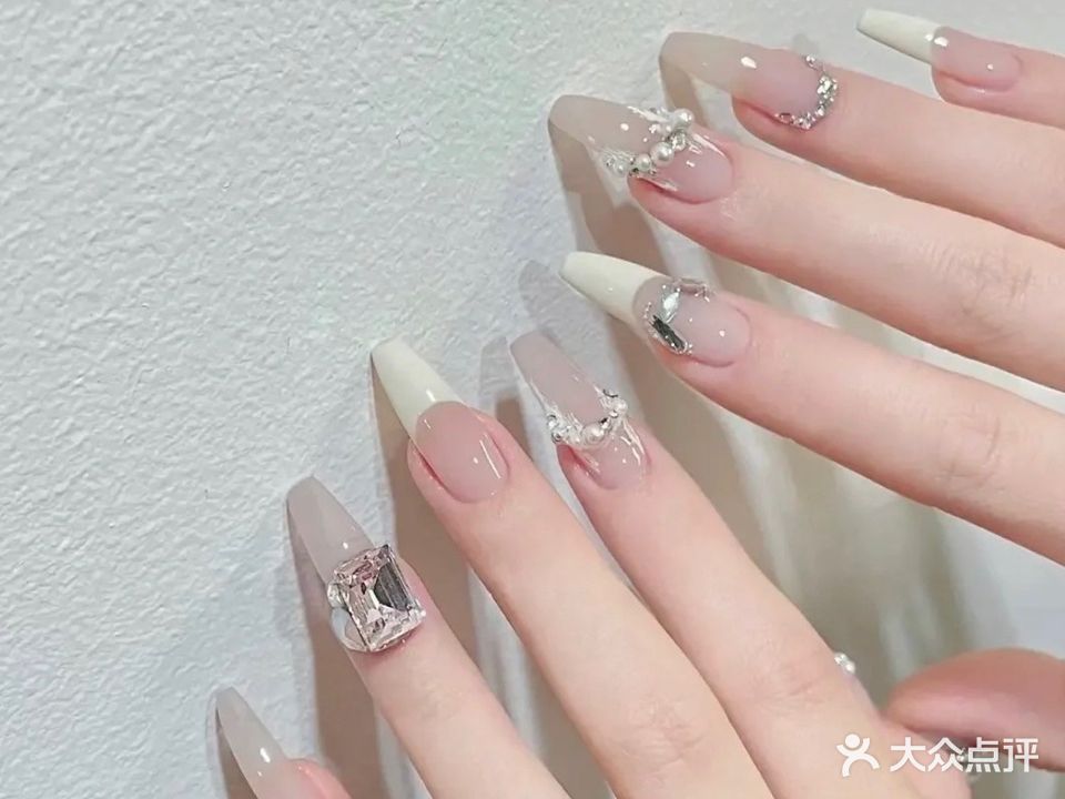 花田道美甲美睫皮肤管理