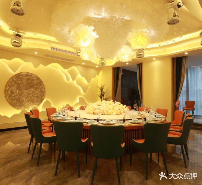 琼菜王私厨(国贸店)