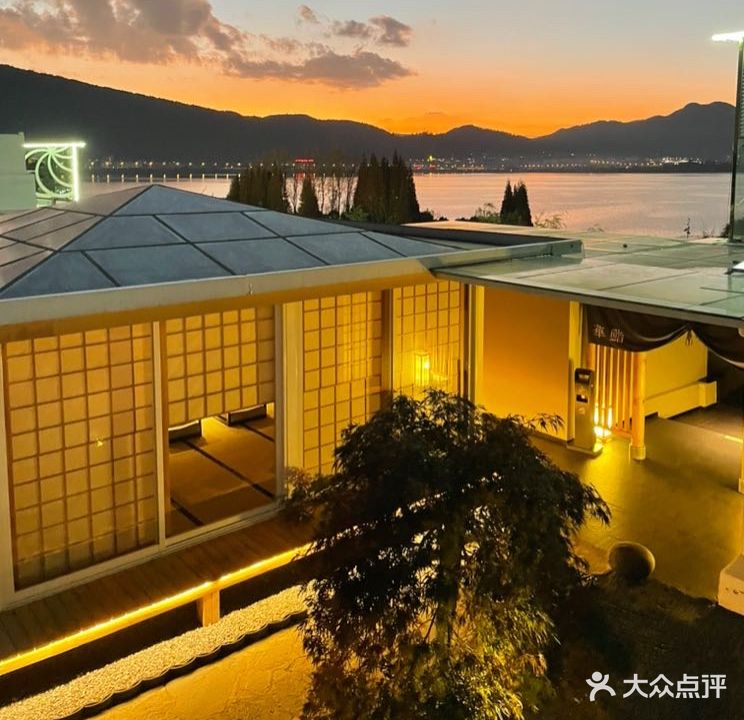 华鮨·Omakase(昆明滇池店)