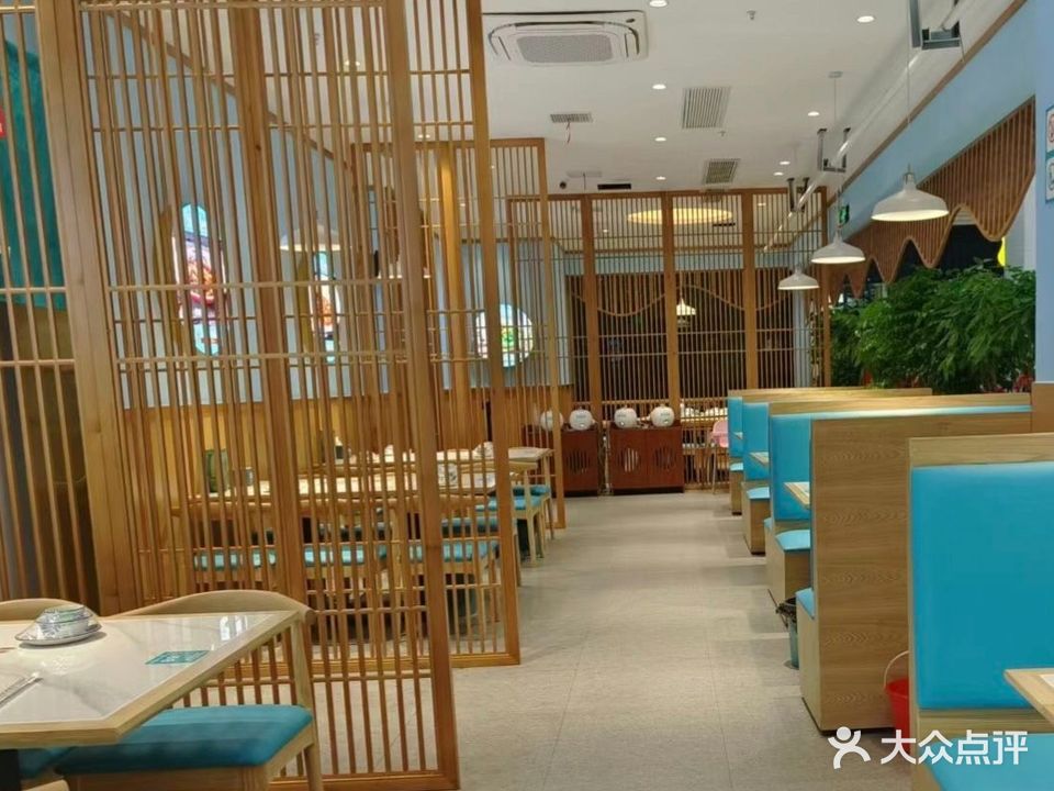 湘域新湘菜(七彩世界店)