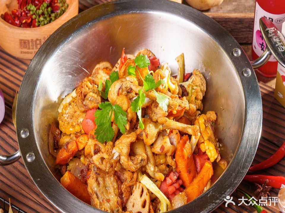周拍档小龙虾烧烤大大(加州店)