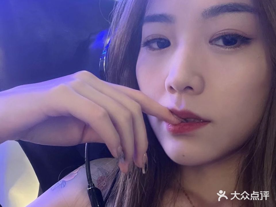爱上电竞网咖(万达广场店)