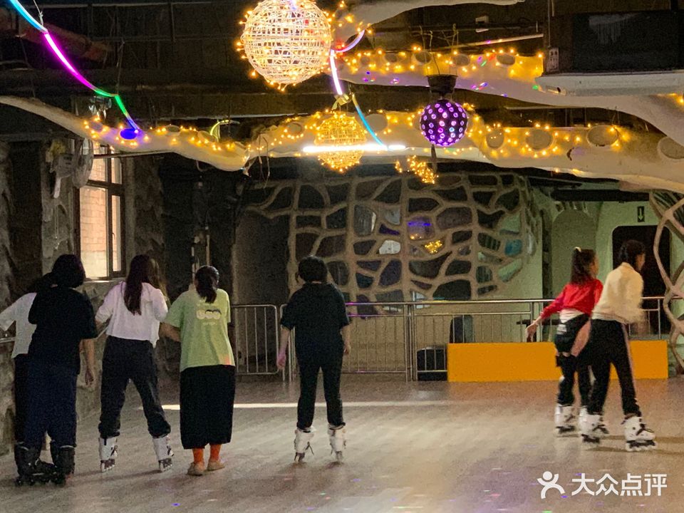 旋风溜冰炫酷游乐场