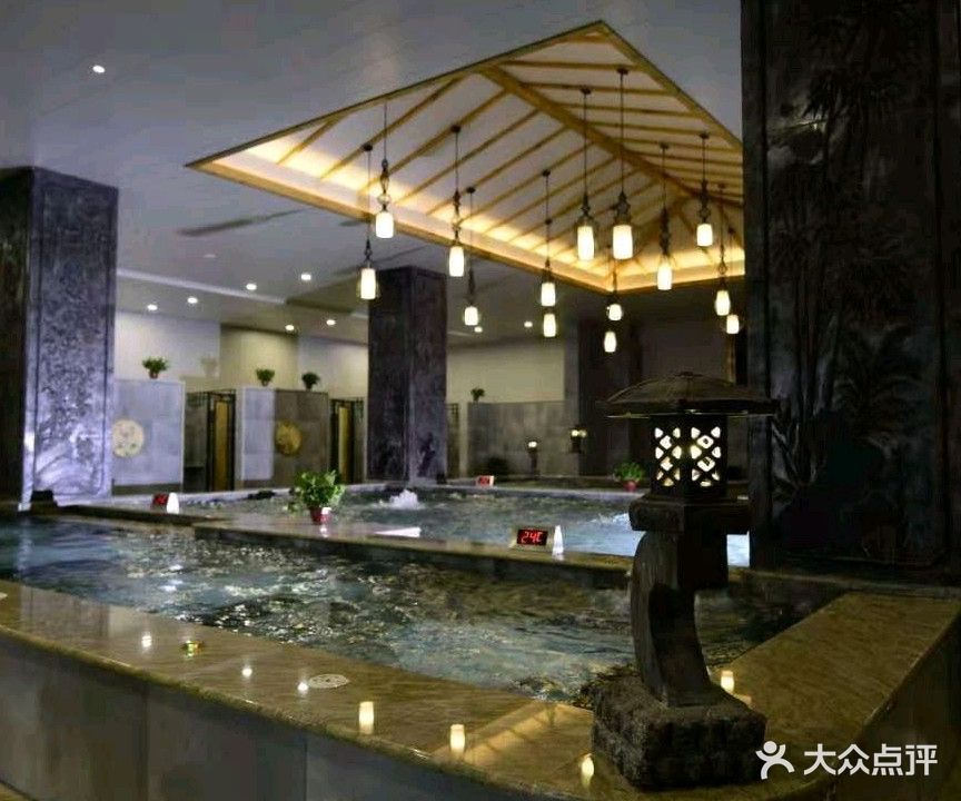 润泽龙大浴堂(西部丽景店)