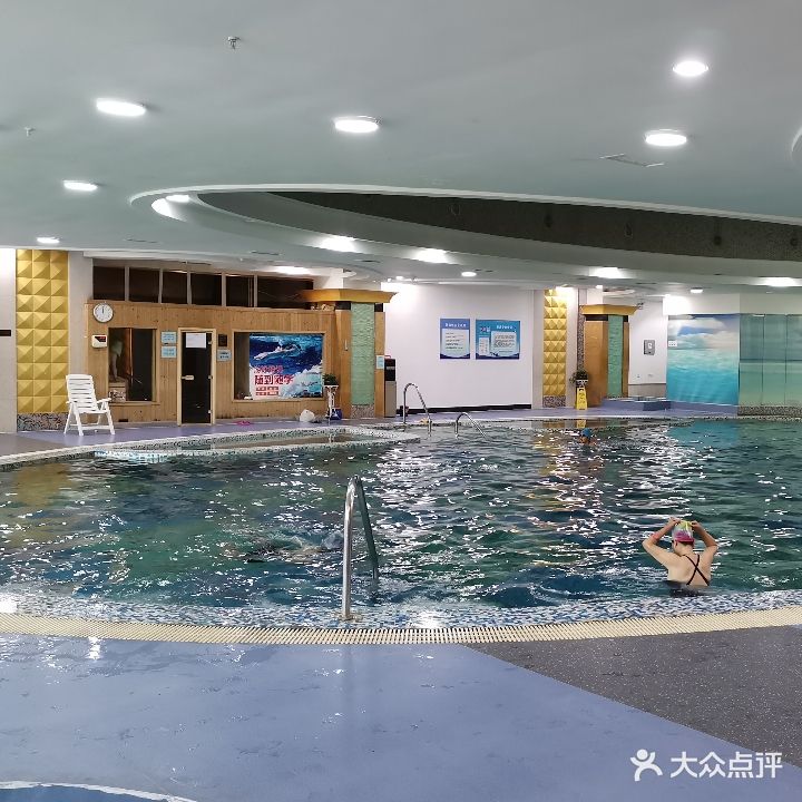 新疆尊茂鸿福酒店-游泳馆