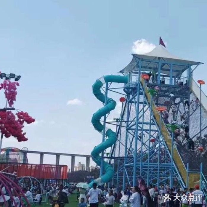迪士城堡亲子乐园