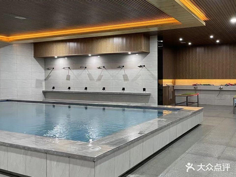 顺木康洗浴