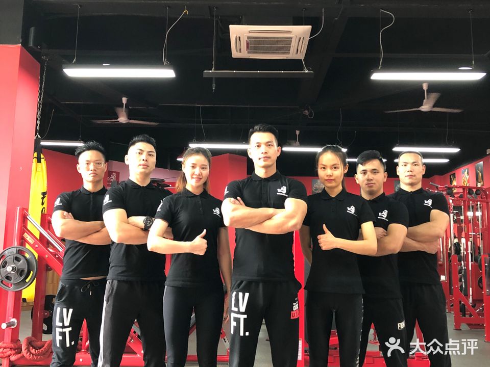 精英红馆健身工作室(假日广场店)