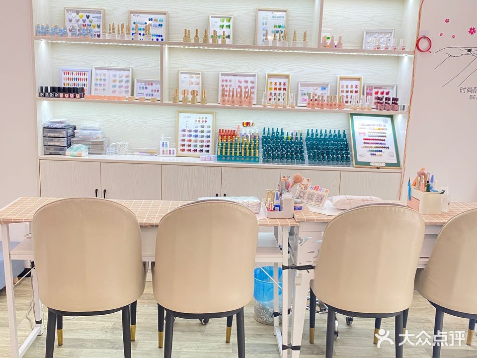 甲如美容美睫(翡翠山庄店)