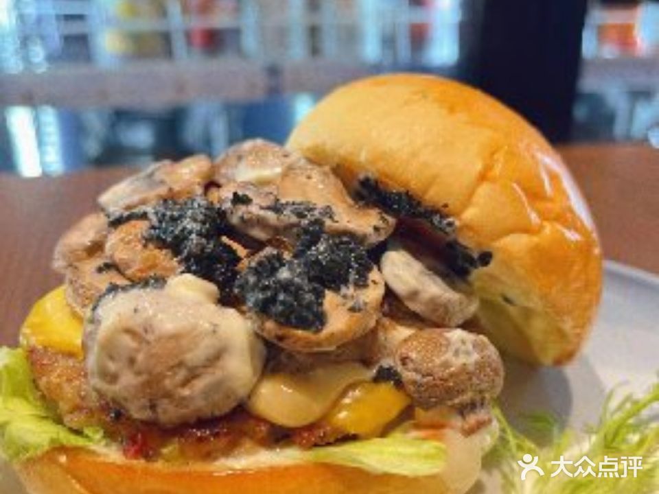 飙青俱乐部·简餐·咖啡·萌宠·精酿