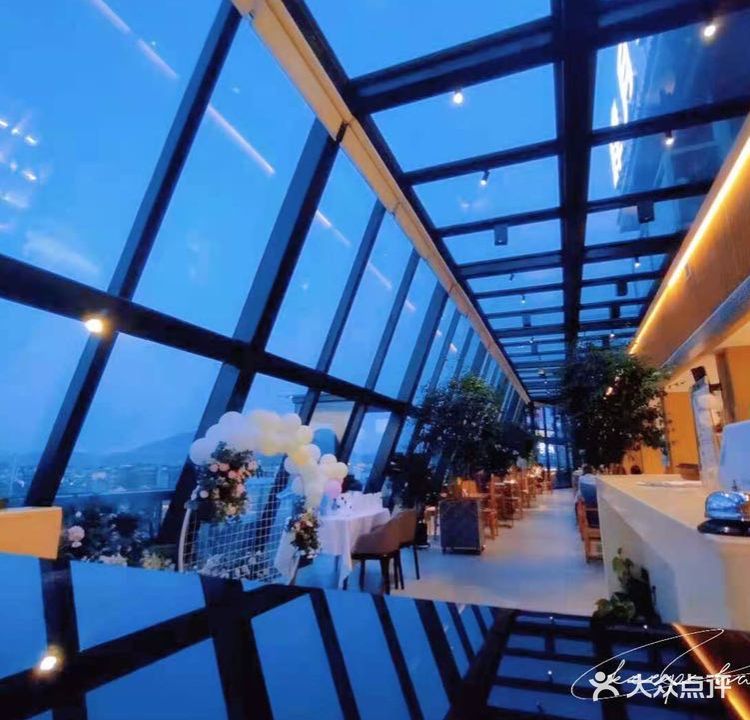 四月吧餐厅(正阳步行街店)