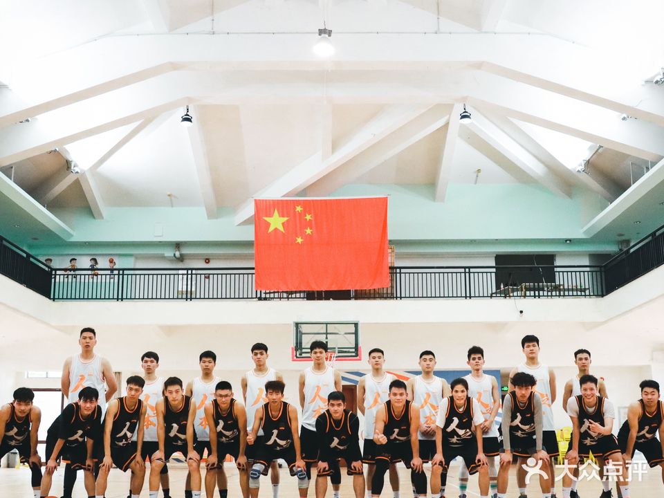 人之本少儿篮球俱乐部