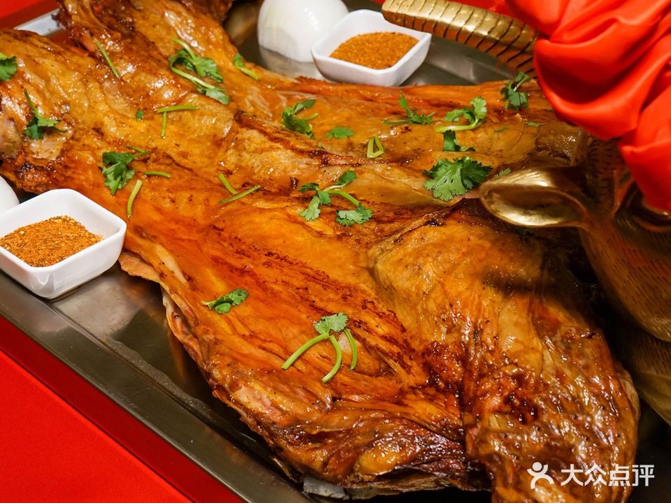 壹号院烤全羊美食音乐餐厅(德港店)