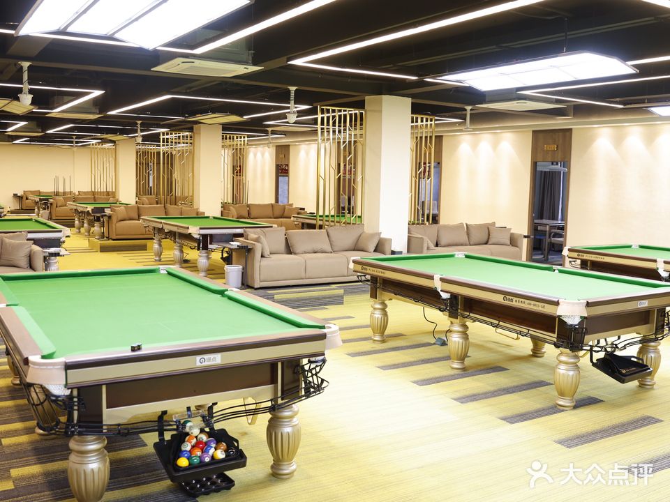 龙粤璟点桌球俱乐部