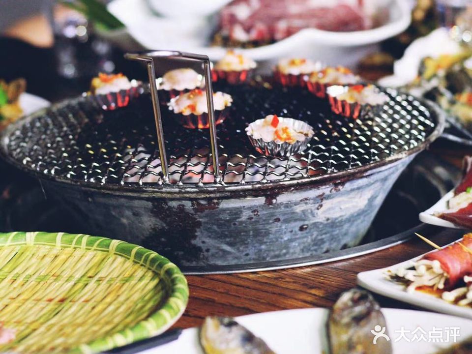 探碳牛泥炉烤肉(恒达世纪店)