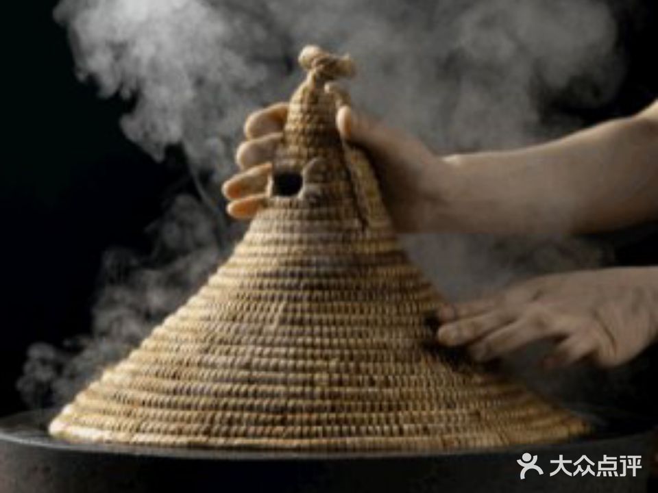 乐滋鱼·汽锅生态鱼(金源商厦店)