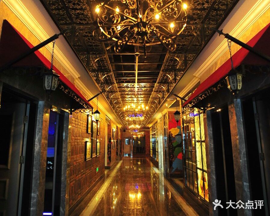 飞歌e族KTV(雄楚1号店)