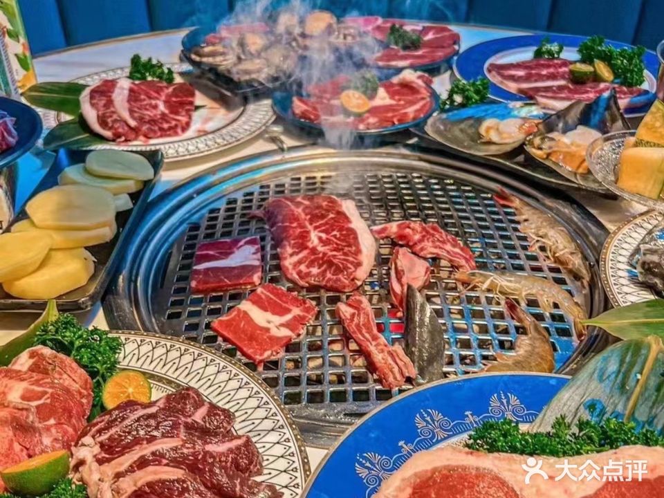 灰常哇塞活海鲜·和牛自助烤肉·火锅(大东海店)