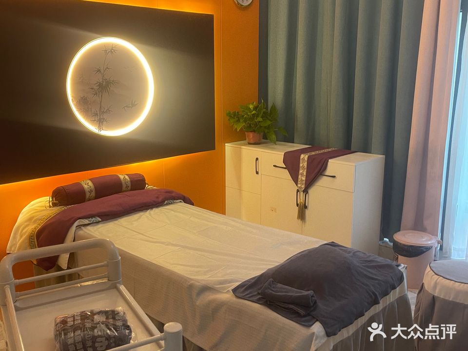 撒瓦迪卡护肤造型养生(布洛可四店)