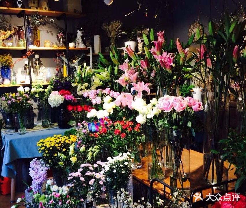 青青鲜花店(大学城店)