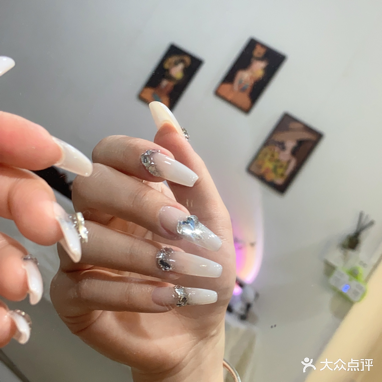 粥粥的美甲店·美睫·皮肤管理