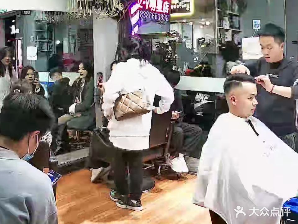 Z·Y明星店私人订制