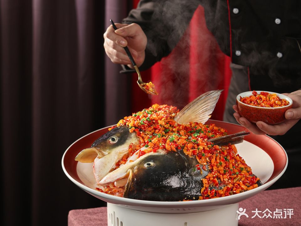 百德轩新派湘菜(嘉逸财富店)