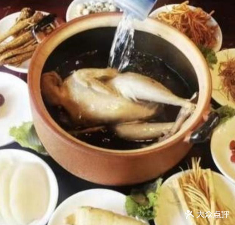 九味土过泥巴鸡(花柯店)