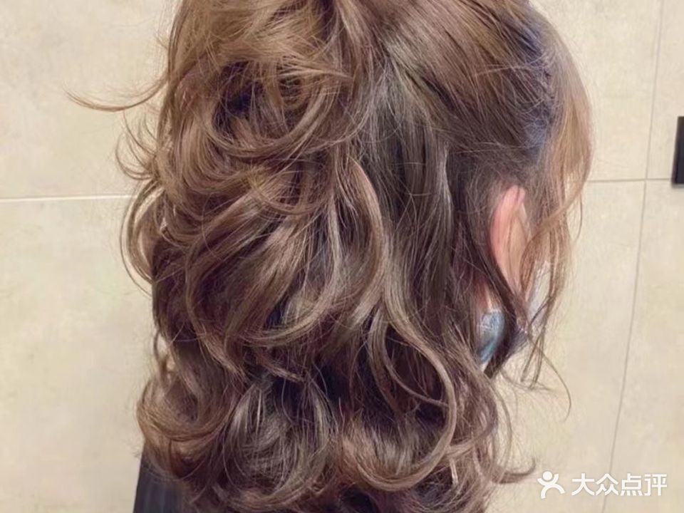 慕秀梅业