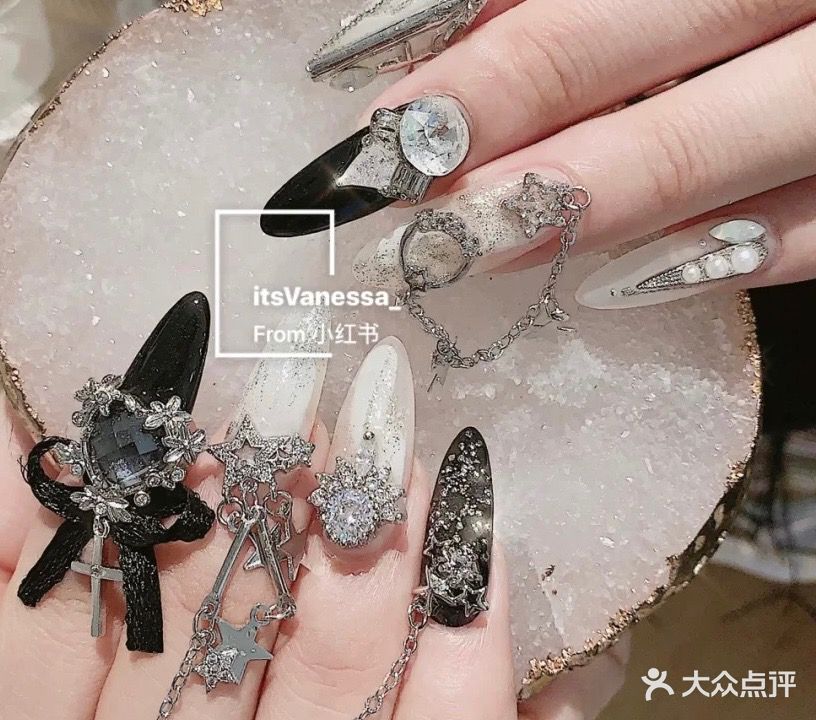 Zx·美指绘w美甲美睫(西城时代店)
