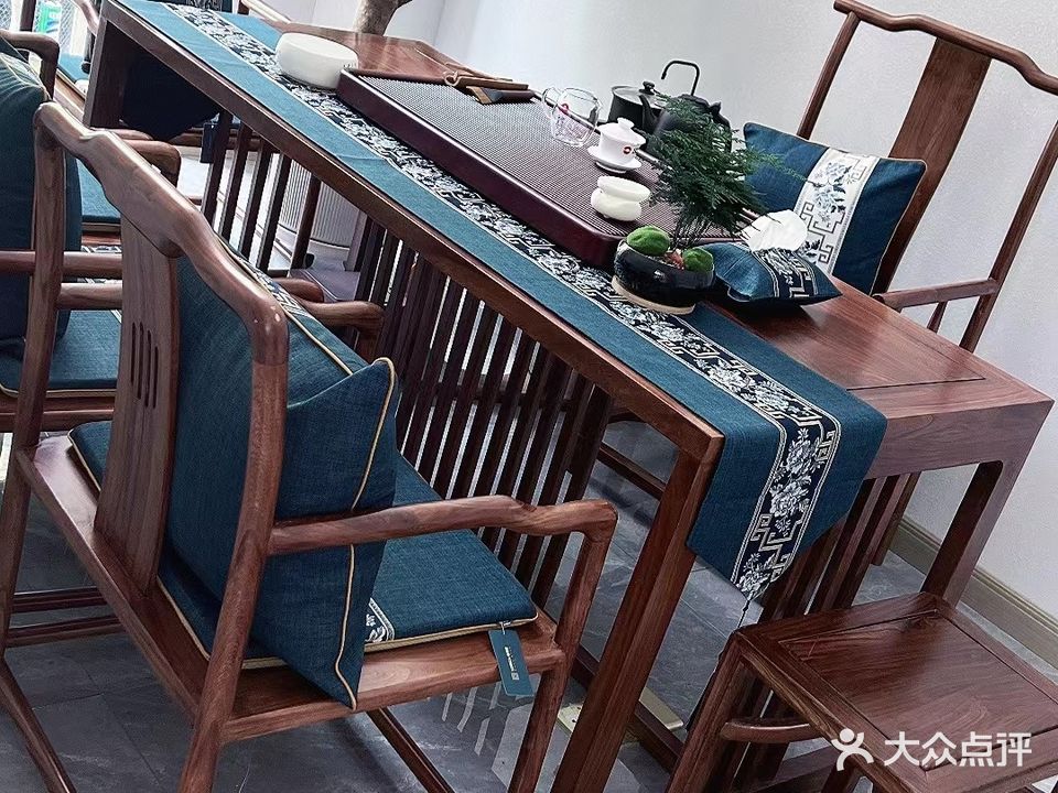 东卓茶业(嘉兴大街店)