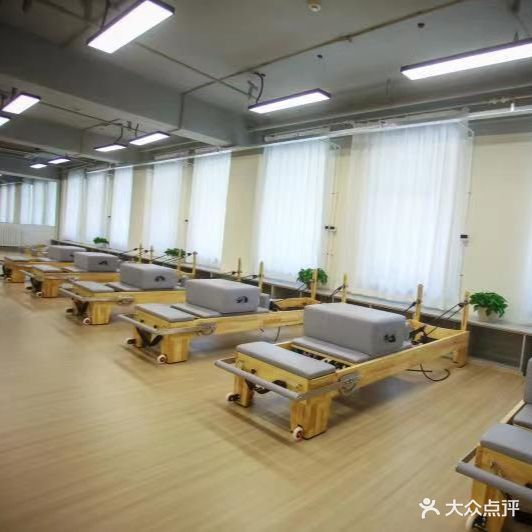 方健·瑜伽普拉提健身汇馆