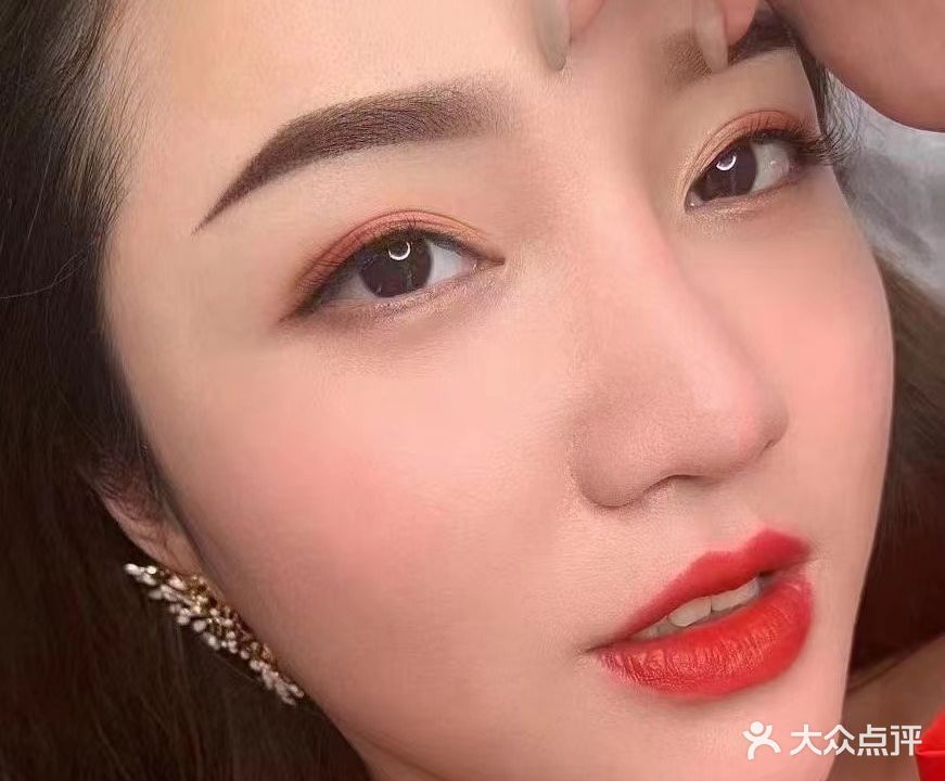 伊姿美·纹绣护肤美妆美甲美睫(红旗社区店)