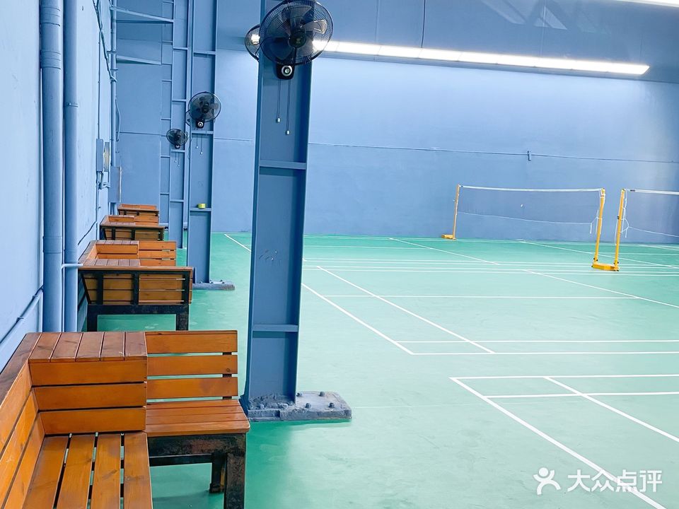 点线羽毛球俱乐部(宝兴馆)