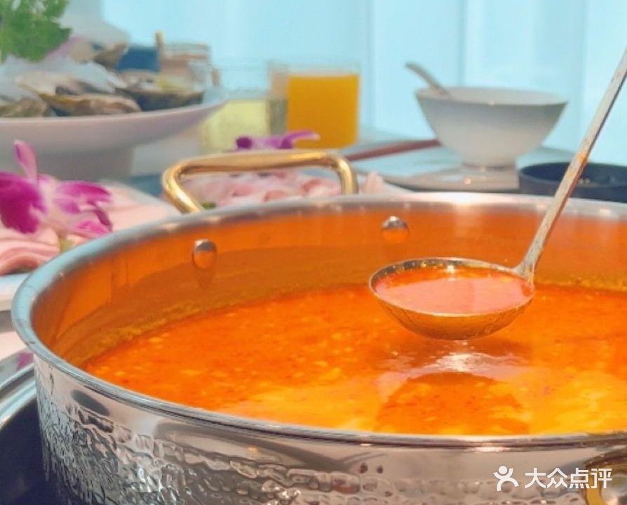 椰乡小老弟海鲜糟粕醋·椰子鸡火锅(三亚湾店)