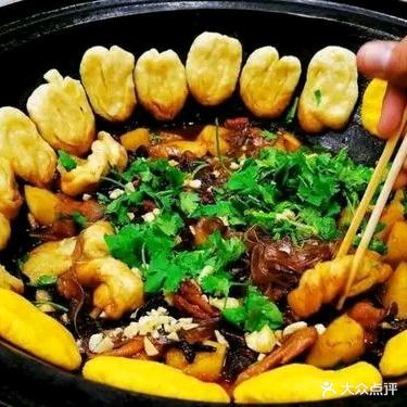 悦馨东北铁炖(鹏鹰紫城店)