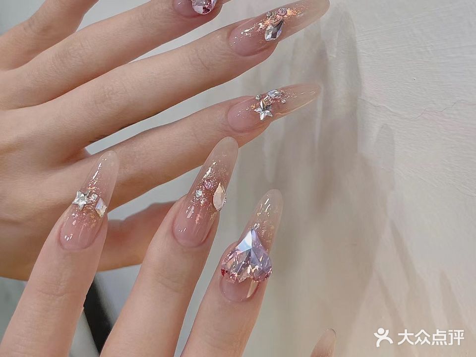 DH美容美甲美睫纹绣