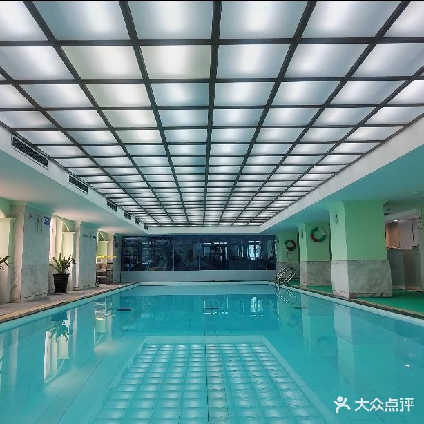 金剑鱼游泳健身馆