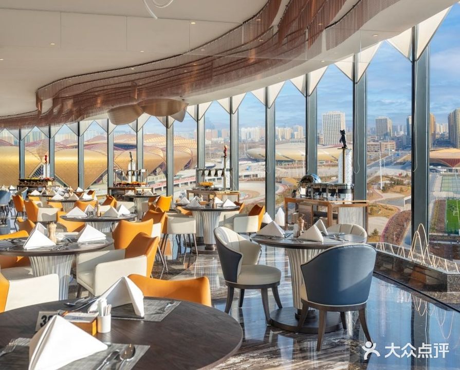 兰州奥体如意华玺酒店·炫·旋转餐厅