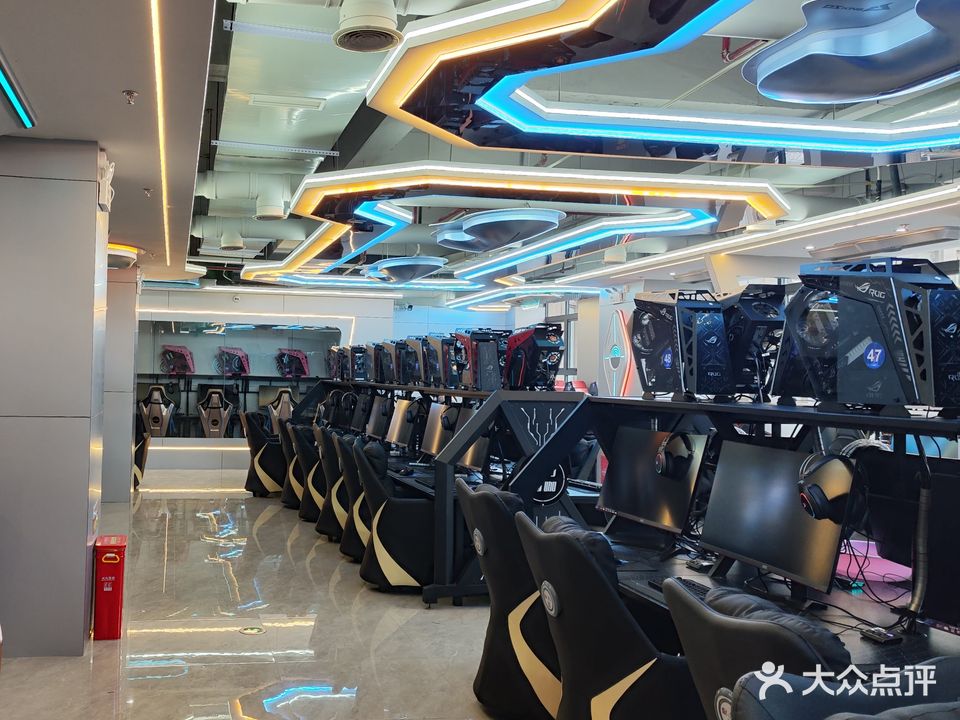 东方网吧(碧海南路店)