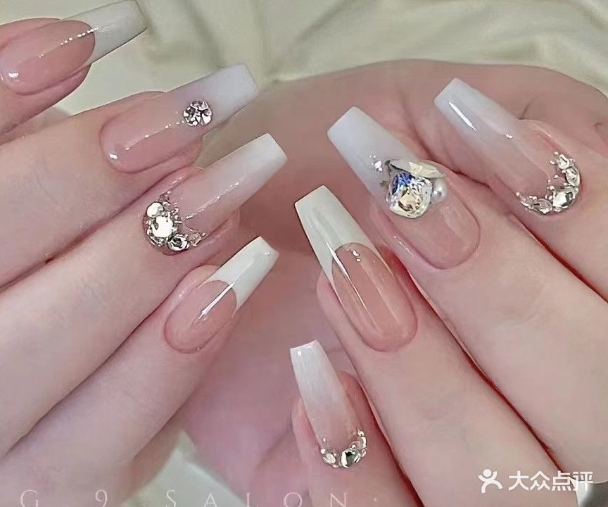 朵拉美甲