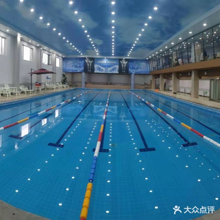 丰晟假日游泳馆