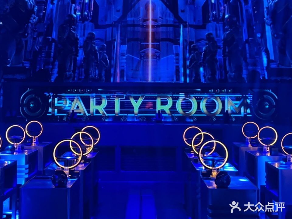 PARTY ROOM百大电音剧场