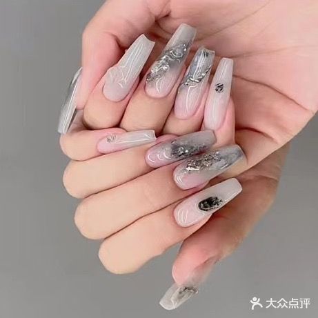 Um·nail尤米美甲美睫馆(CBD店)