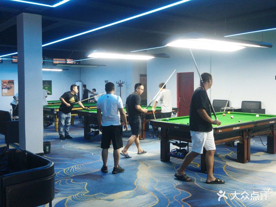 贵驰零点台球厅(双马店)