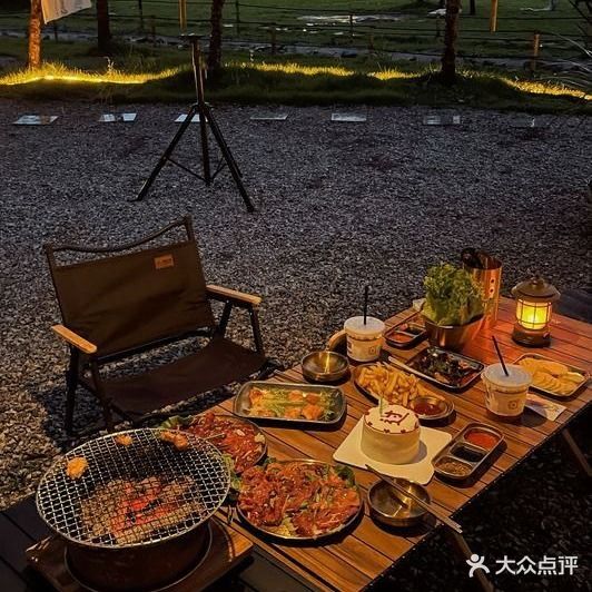 松野营地生日布置公司团建