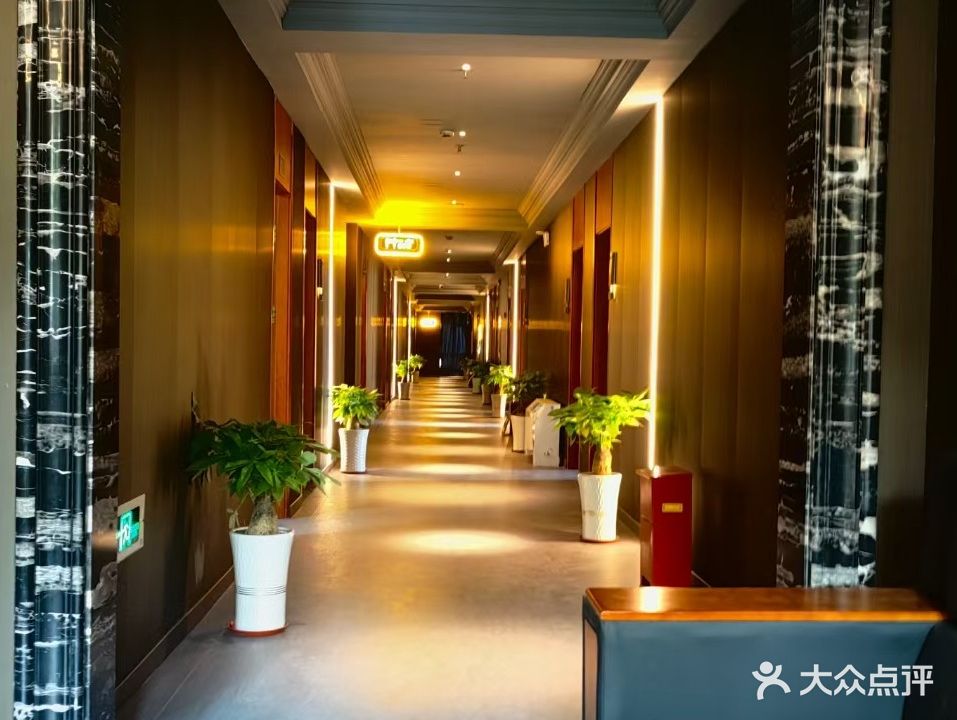 富宝足浴(香江上城国际东北)