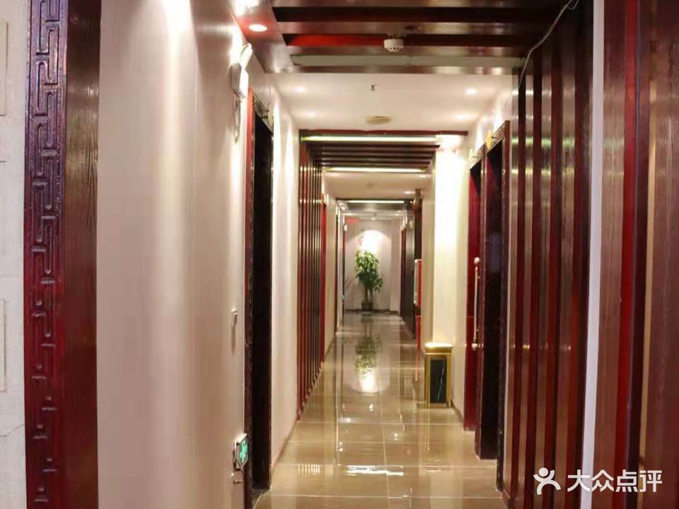 华氏品牌健康会所(胜利北路店)