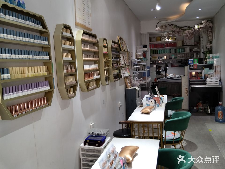 贝卡美甲(金地步行街店)